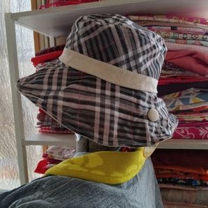 Bucket hat Novel brand size small